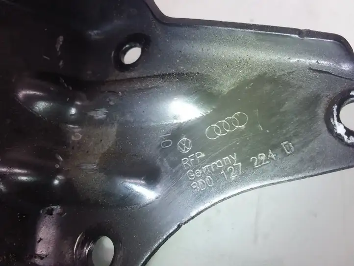 Volkswagen PASSAT B5.5 (2001 - 2005) 8D0127224D Кронштейн топливного фильтра — фото 3
