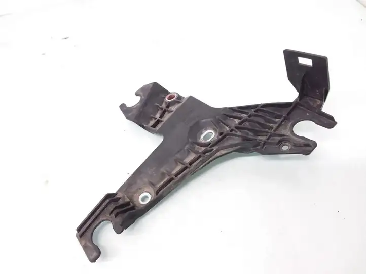 Volvo S60 (2000 - 2004) 30636575 Кронштейн воздушного фильтра — фото 1