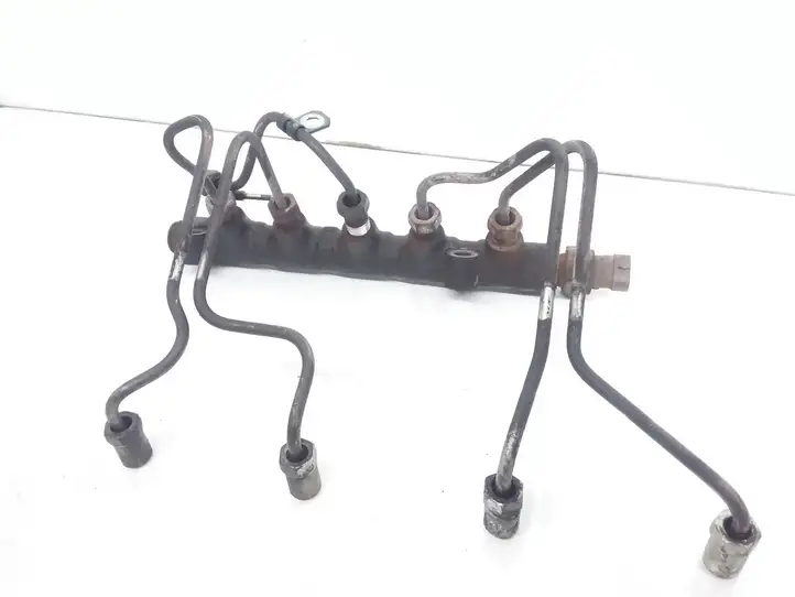 Toyota Corolla Verso E121 (2001 - 2004) 8945812020 Магистральная топливная трубка — фото 1