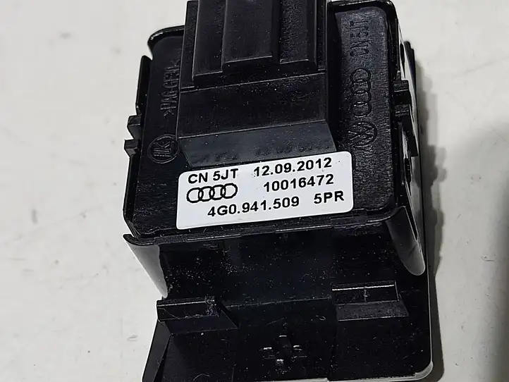 Audi A6 C7 (2011 - 2014) 4G0941509 Включатель аварийных фонарей — фото 4