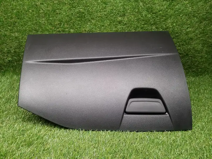 Ford Focus ST (2015 - 2018) F1EBA06044EBW Бардачок в сборе — фото 1