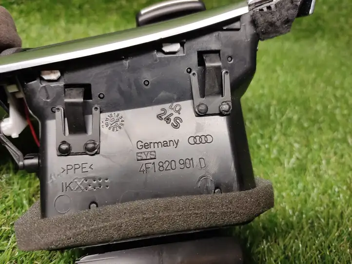 Audi A6 S6 C6 4F (2008 - 2011) 4F1820901D Боковой воздушный дефлектор — фото 2