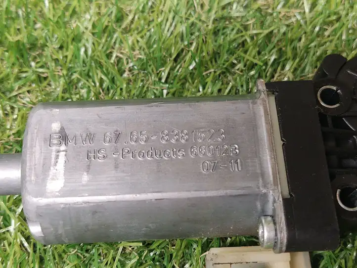 BMW 7 E65 E66 (2001 - 2008) 8381523 Солнцезащитная шторка задней двери — фото 3