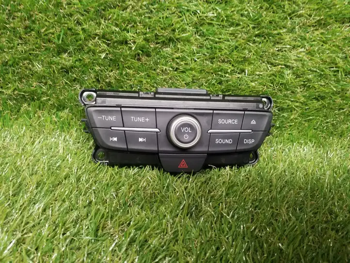 Ford Focus (1998 - 2004) F1ET18K811HC Включатель регулировки звука — фото 1