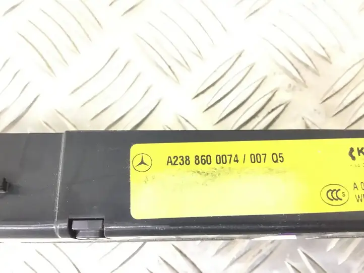 Mercedes-Benz E W238 (2017 - ) A2388600074 Воздушный дефлектор — фото 6