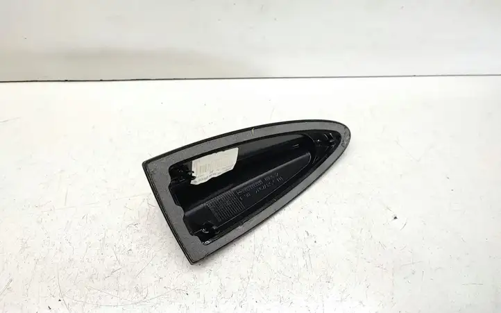 BMW 3 E90 E91 (2005 - 2012) 6942240 Крышка GPS-антенны — фото 2