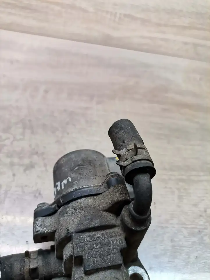 Toyota Corolla Verso E121 (2001 - 2004) 2562033030 Термостат EGR — фото 5