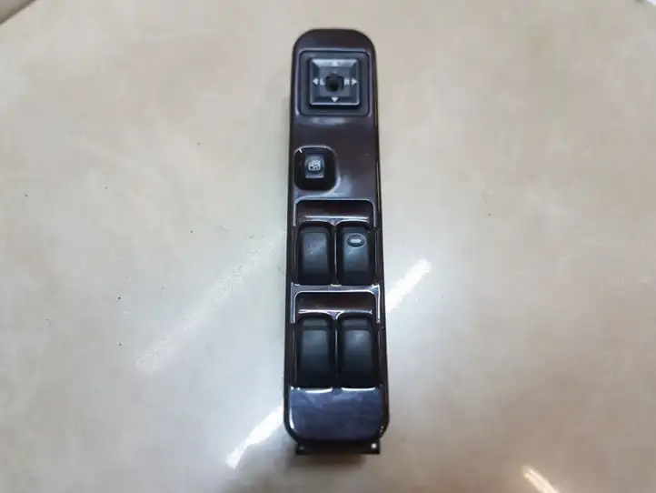 Mitsubishi Pajero Sport I (1996 - 2004) MR551005X1 Блок кнопок стеклоподъемников — фото 1