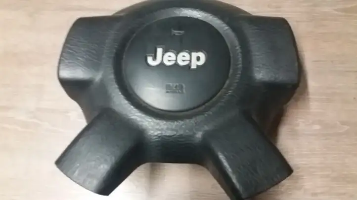 Jeep Cherokee (2001 - 2007) TN5DT0372K1071 Подушка безопасности руля — фото 1