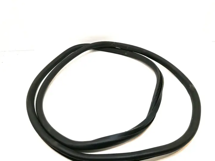 Audi A6 S6 C6 4F (2004 - 2008) 4F0831721C Уплотнитель передней двери (кузов) — фото 2