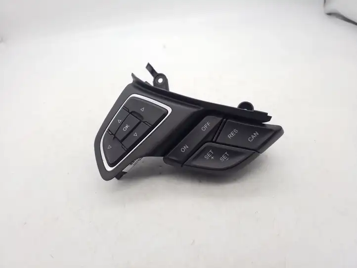 Ford Focus (2011 - 2015) F1ET9E740BB Кнопки на рулевом колесе — фото 1