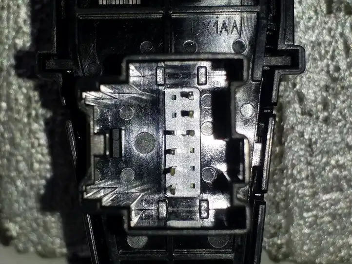 Ford Focus (2011 - 2015) F1ET14B436AA Кнопки на рулевом колесе — фото 4