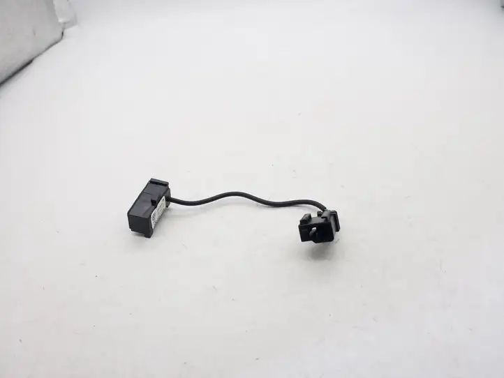Volkswagen Jetta VI (2011 - 2018) 3B0035711B Микрофон (Bluetooth / телефон) — фото 3