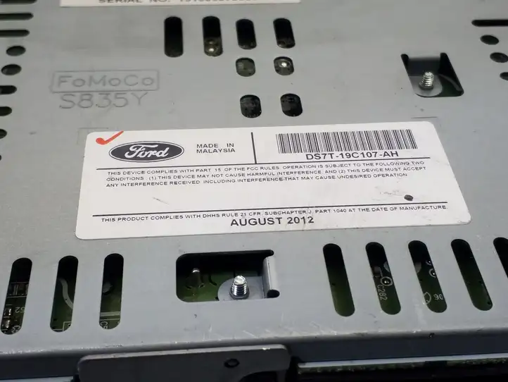Ford Fusion II (2013 - ) DS7T19C107AH Магнитола / мультимедийная система — фото 2