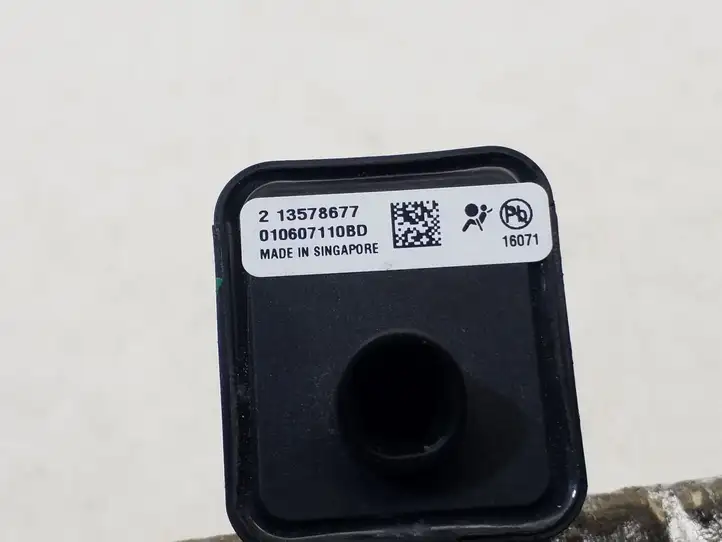Buick Encore I (2012 - 2019) 13578677 Датчик удара SRS — фото 2