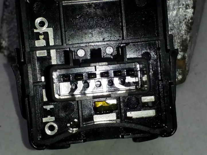 Saturn Vue (2008 - 2010)  202006953 Ручка поворотов/ фонарей