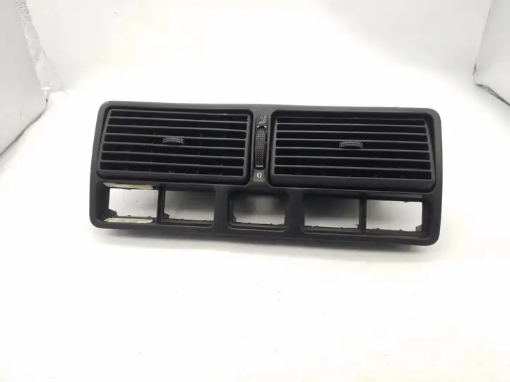 Volkswagen Golf IV (1998 - 2005) 1J0819728C Центральный воздушный дефлектор — фото 1