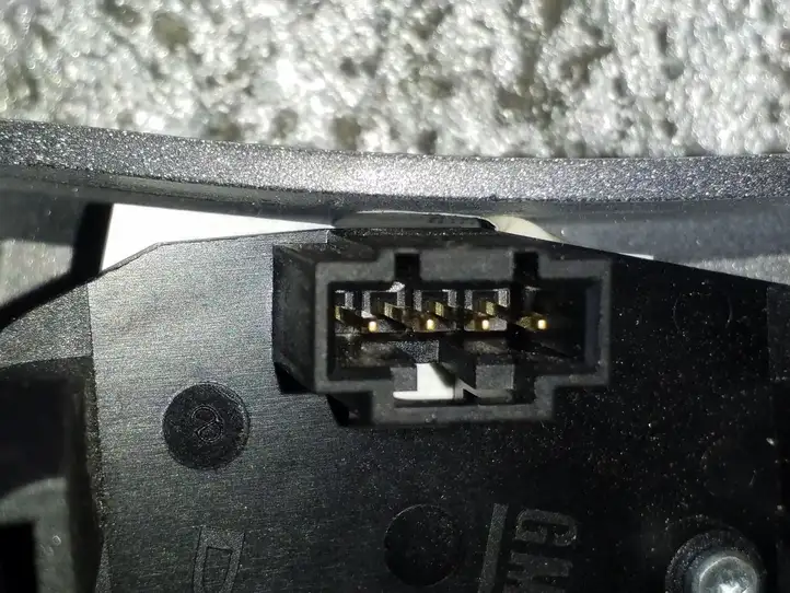 Opel Astra H (2004 - 2009) 13208859 Кнопки на рулевом колесе — фото 4