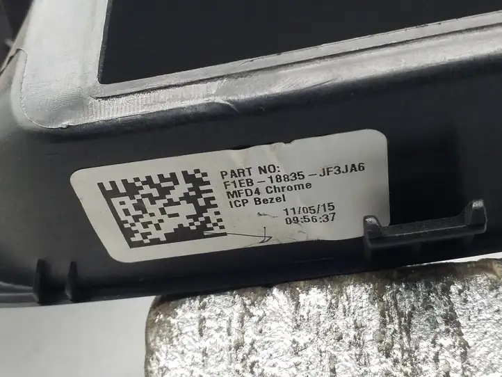 Ford Focus (2015 - 2019) F1EB18835 Центральный воздушный дефлектор — фото 4