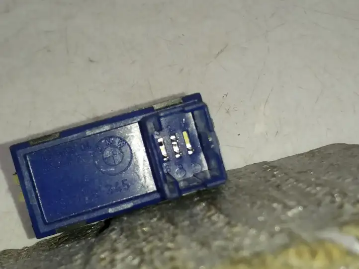 BMW X5 E53 (1999 - 2006)  8368345 Другие включатели / ручки/ переключатели