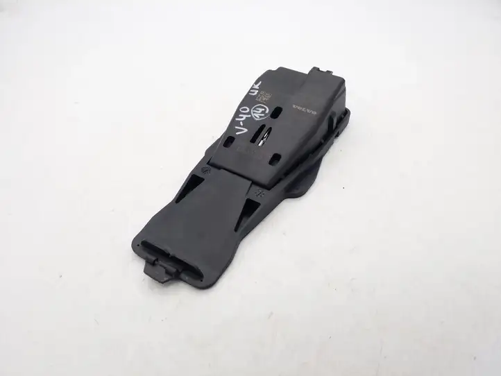 (2012 - 2016) 31360888 Датчик дождя — фото 1