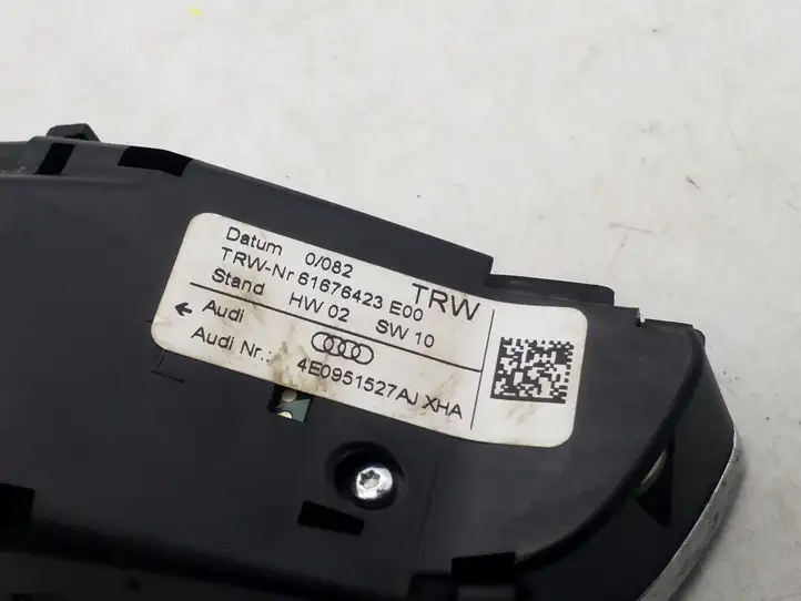 Audi A4 S4 B8 8K (2007 - 2011) 4E0951527AJ Кнопки на рулевом колесе — фото 2