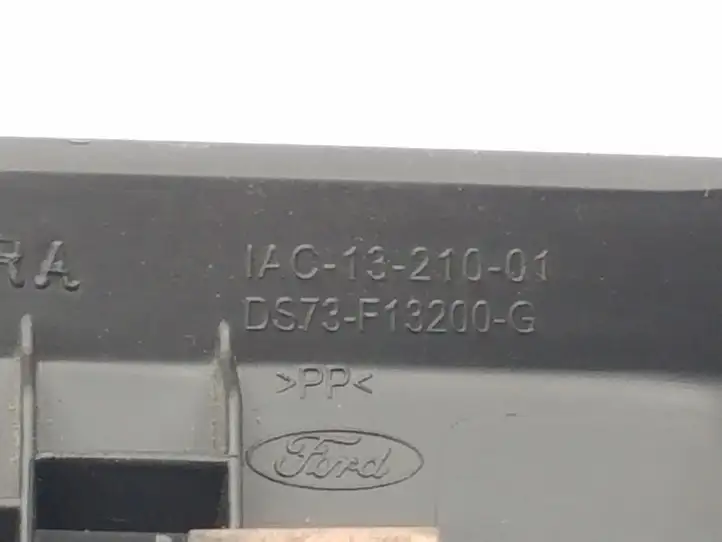 Ford Fusion II (2013 - ) DS73F13200G Внутренняя отделка переднего порога — фото 2