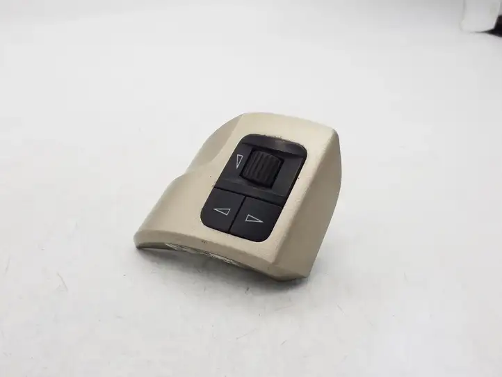 Opel Zafira B (2008 - 2014) 13126750 Кнопки на рулевом колесе — фото 1