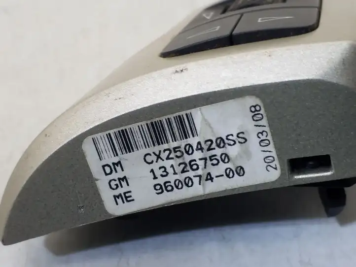 Opel Zafira B (2008 - 2014) 13126750 Кнопки на рулевом колесе — фото 3