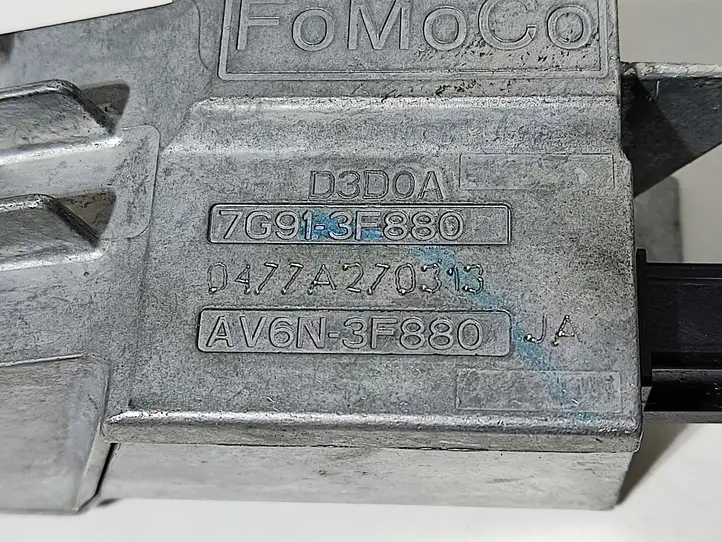 Ford Kuga II (2013 - 2019) 7G913F880JA Блокиратор руля — фото 3