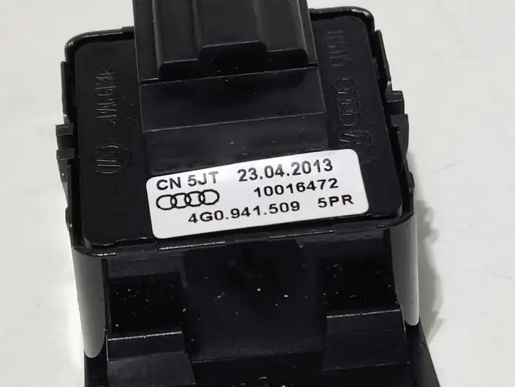 Audi A6 C7 (2011 - 2014) 4G0941509 Включатель аварийных фонарей — фото 2