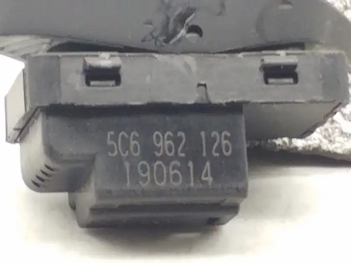 Volkswagen Jetta VI (2011 - 2018) 5C6962126 Включатель центрального замка — фото 3
