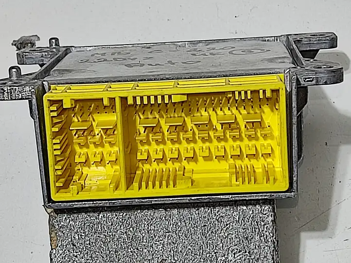 Mercedes-Benz C W204 (2007 - 2014)  A2049012704 Блок управления надувных подушек