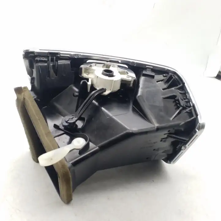 Ford Kuga I (2008 - 2012) 7463000 Боковой воздушный дефлектор — фото 4