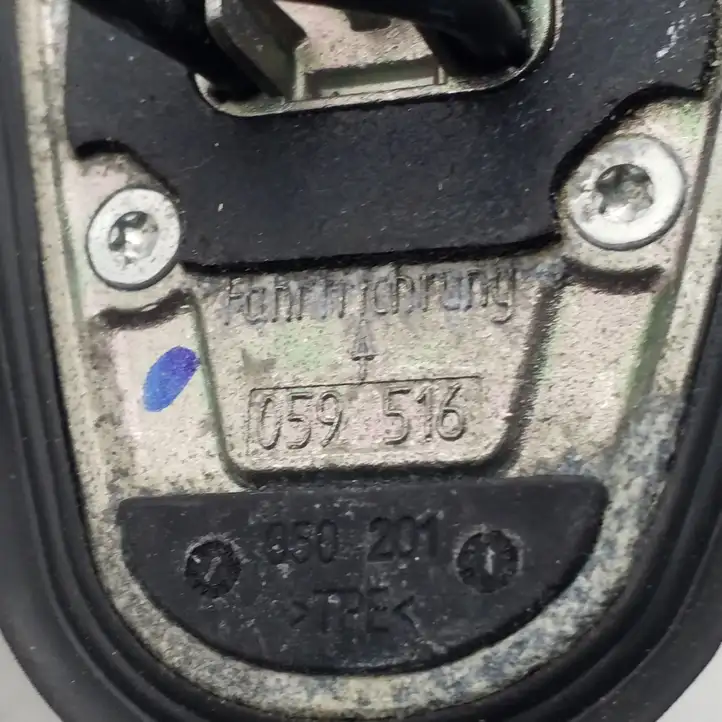 Mercedes-Benz C W204 (2007 - 2014) 059516 GPS антенна — фото 3