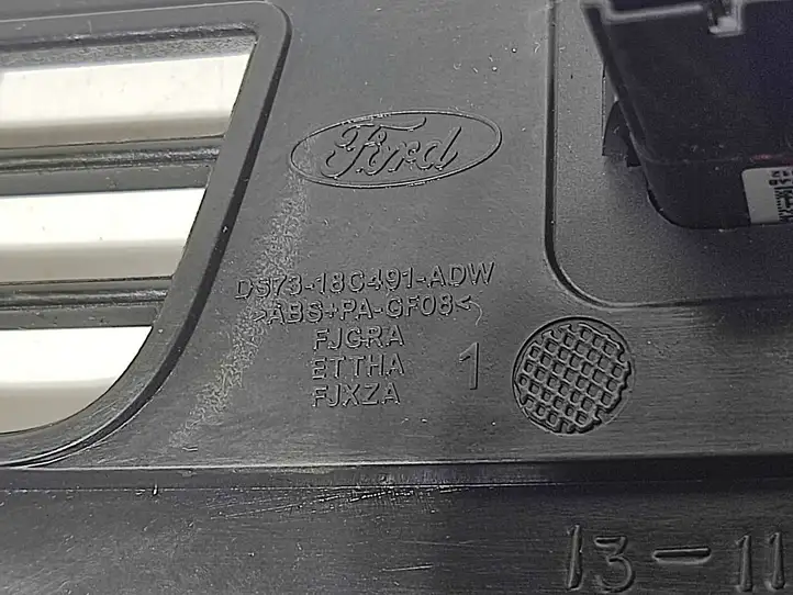 Ford Fusion II (2013 - ) DS7318C491 Воздушная решетка панели — фото 4