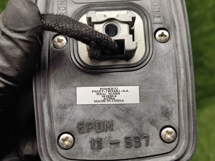Ford Fiesta (2013 - 2017) FM5T19G461AA GPS антенна — фото 3