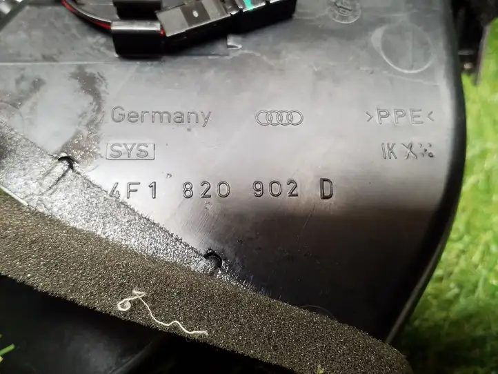Audi A6 S6 C6 4F (2004 - 2008) 4F1820902D Боковой воздушный дефлектор — фото 3