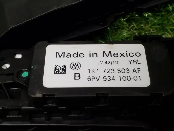 Volkswagen Jetta VI (2011 - 2018) 1K1723503AF Педаль акселератора — фото 2