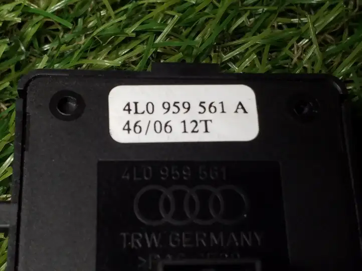 Audi Q7 4L (2005 - 2009) 4L0959561A Включатель раздвижной крыши — фото 2