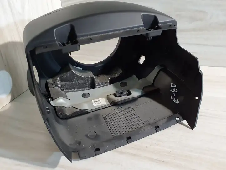 BMW 5 E60 E61 (2004 - 2010) 6947772 Обшивка рулевой колонки — фото 3