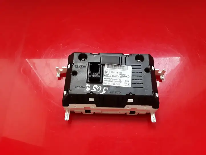 Ford Focus (2011 - 2015)  AM5T18B955BG Экран/ дисплей / маленький экран