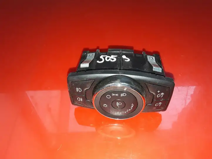 Ford Focus (2011 - 2015) BM5T13A024AD Включатель фонарей — фото 1