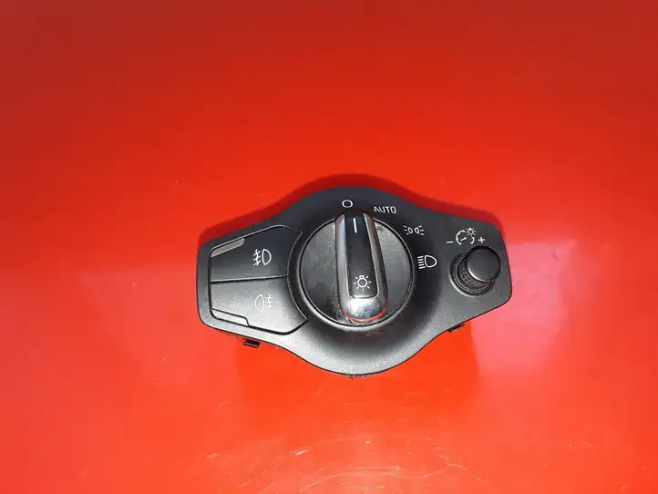 Audi A5 8T 8F (2007 - 2011) 8K0941531G Включатель фонарей — фото 1