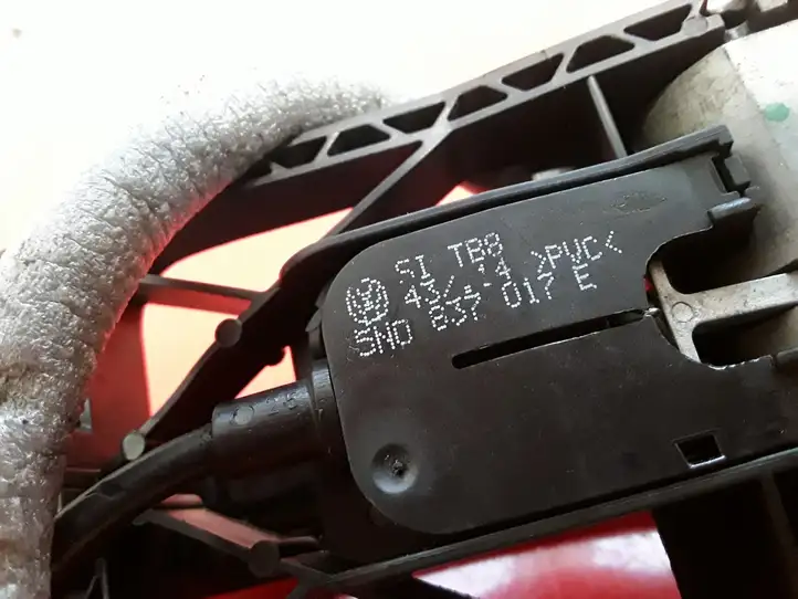 Seat Toledo IV (NH) (2011 - ) 5N0837017E Наружная ручка двери — фото 4