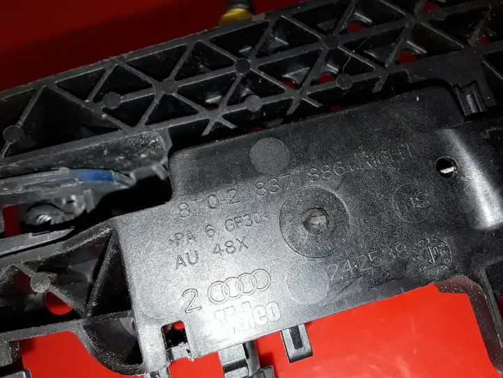 Audi A5 8T 8F (2007 - 2011) 8T02837886 Наружная ручка двери — фото 4