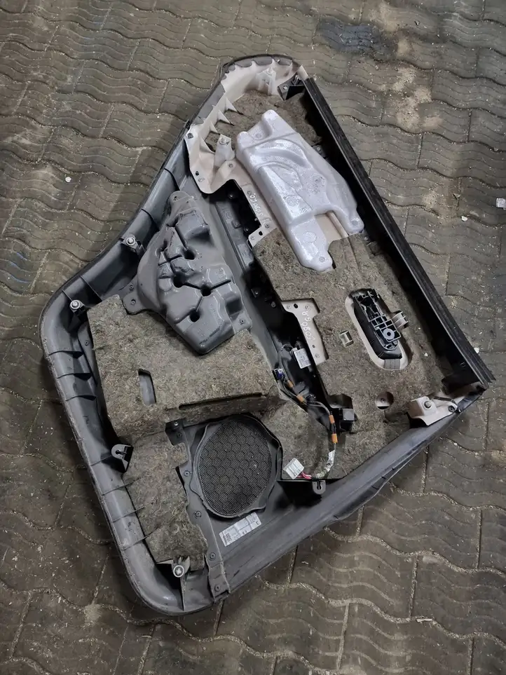 Mazda CX-9 (2006 - 2012) TD1968520T Обшивка задней двери — фото 2