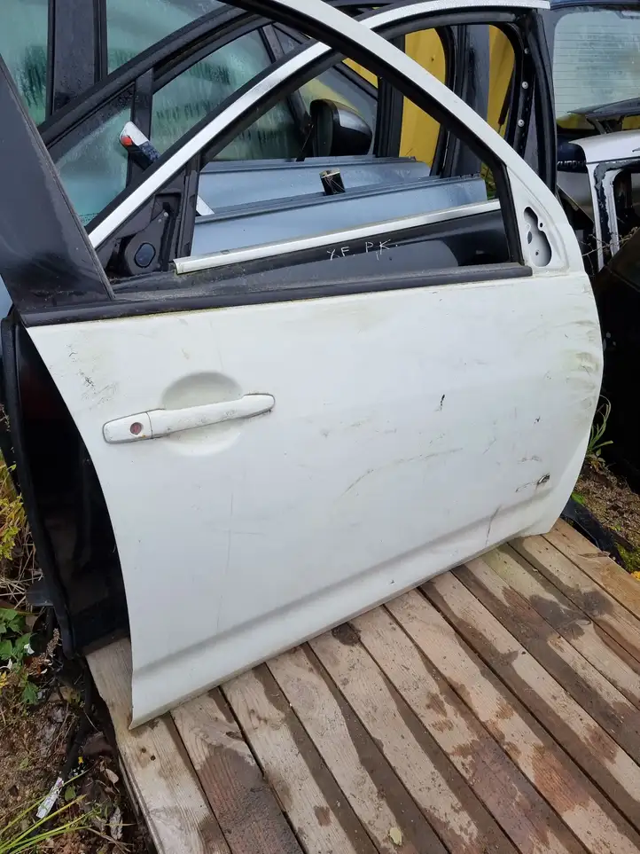 Mitsubishi Outlander (2007 - 2012) Дверь — фото 4