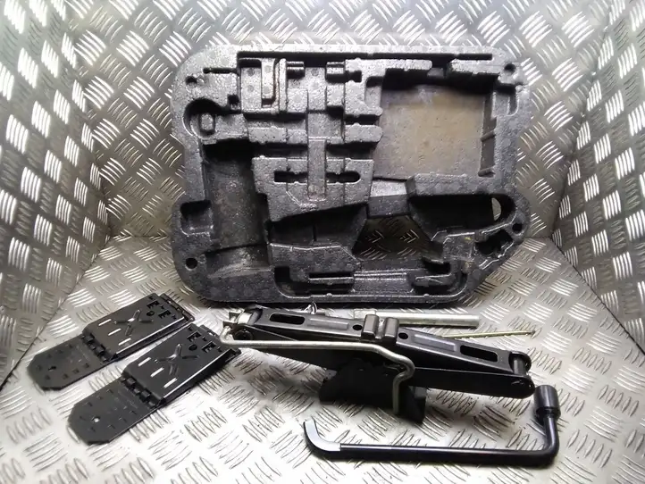 Citroen C4 I Picasso (2006 - 2013) 9681017280 Комплект инструментов — фото 4