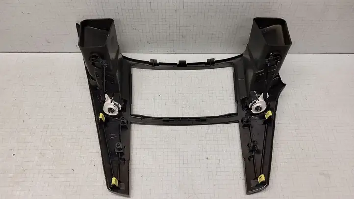 Subaru Outback (2009 - 2014) 66110AJ020 Центральный воздушный дефлектор — фото 3